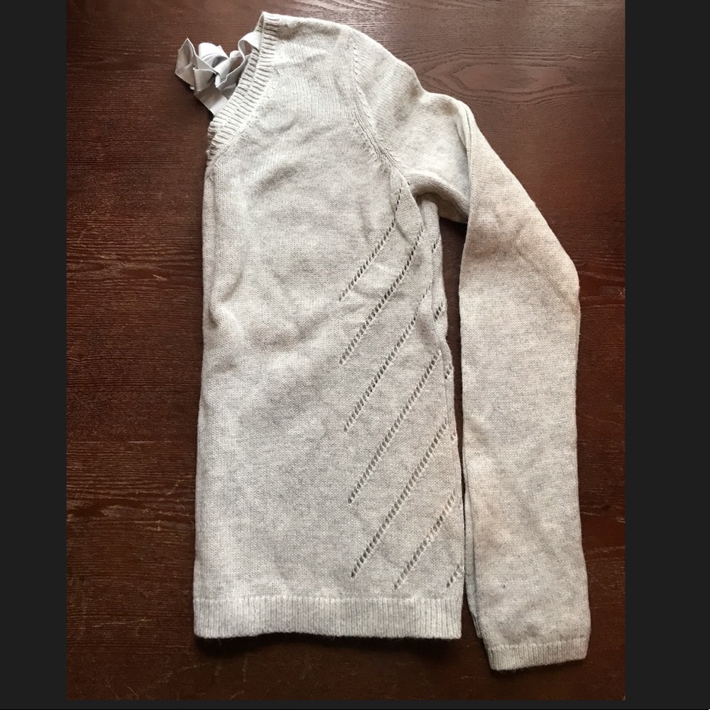Anthropologie Gray Sweater Size Small